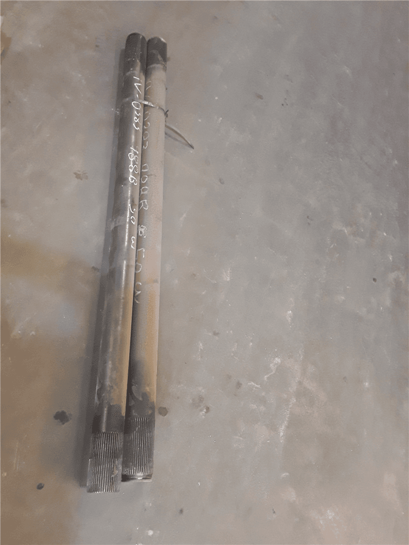 USED AXLE SHAFT image