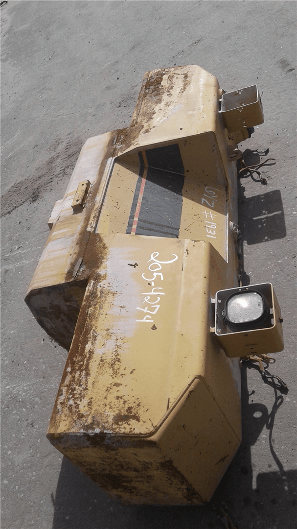 USED D8R FUEL TANK image 1