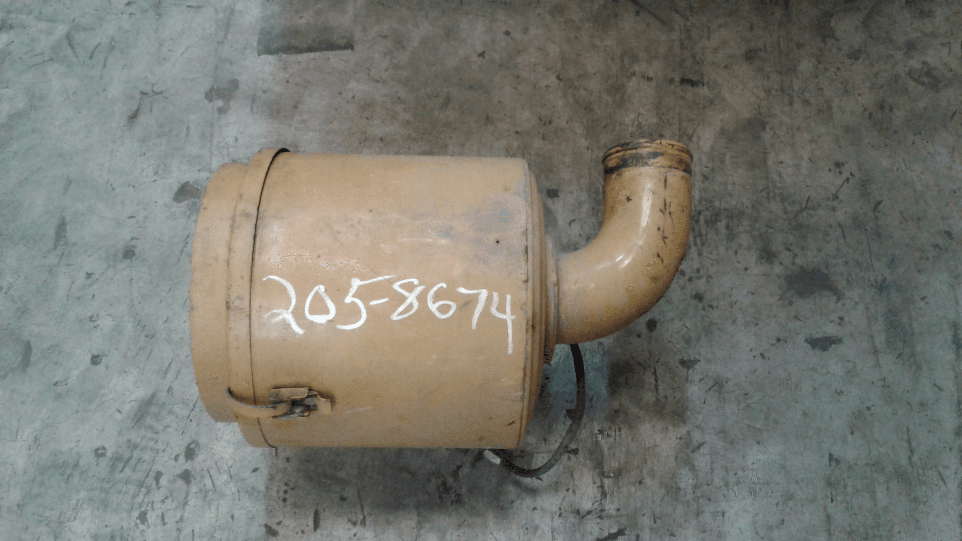 USED AIR CLEANER image 1