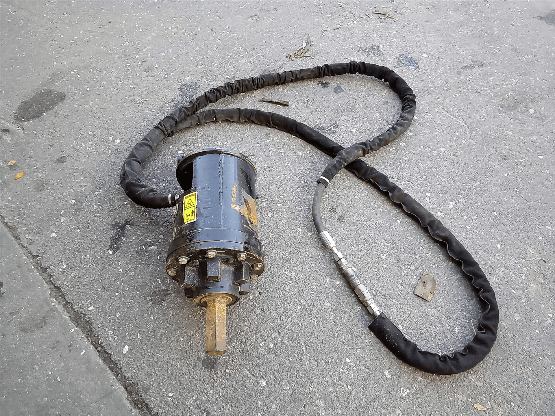 USED AUGER DRIVE image 1