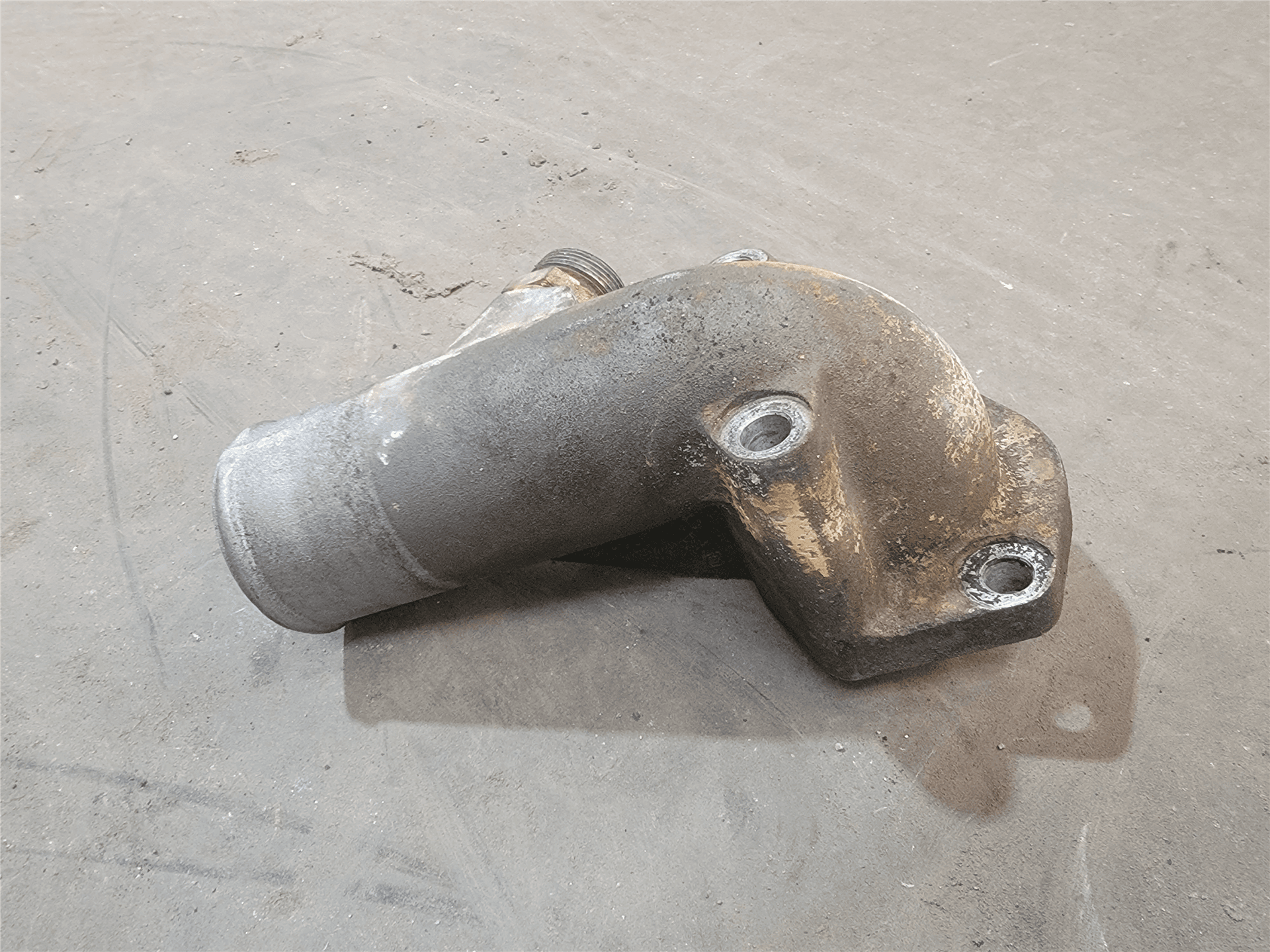 USED ELBOW image 1