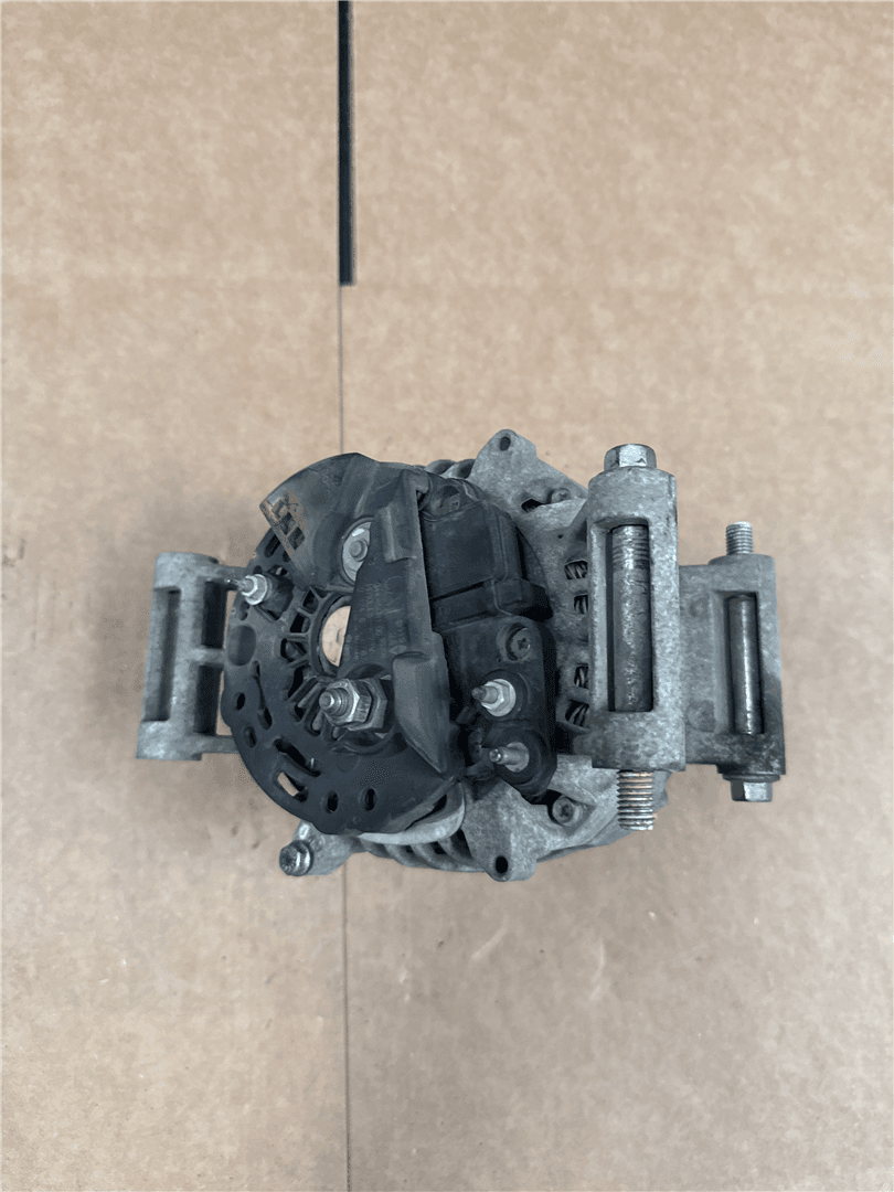 USED ALTERNATOR image 1