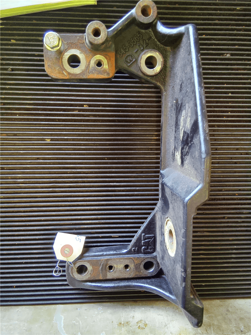 USED BRACKET image 1