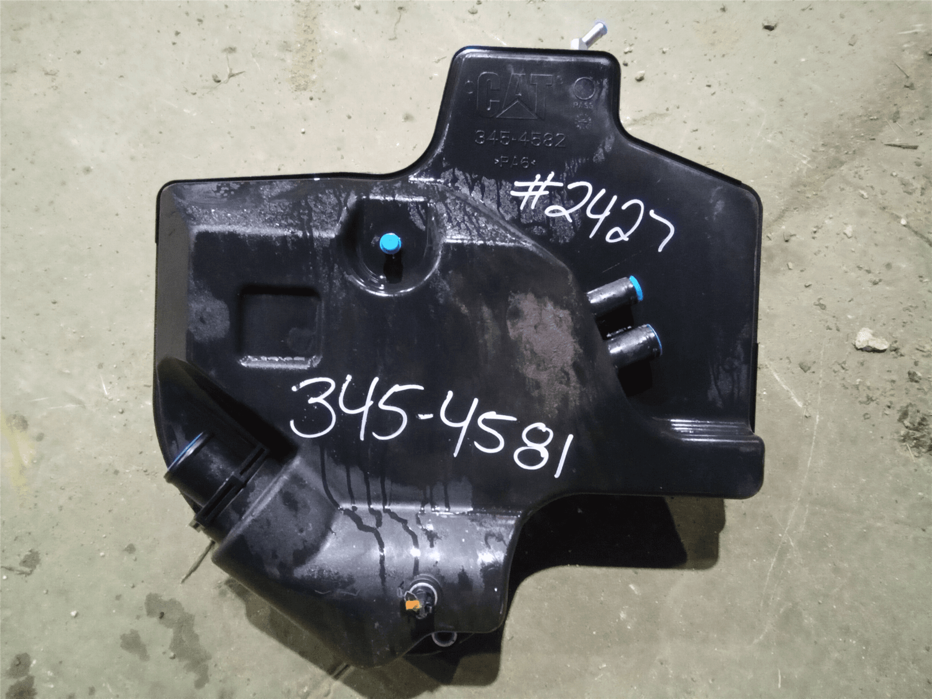 USED HYD TANK image 1