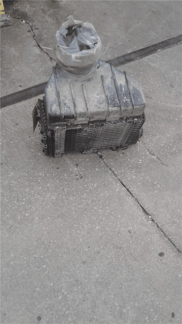USED AIR CLEANER image 1