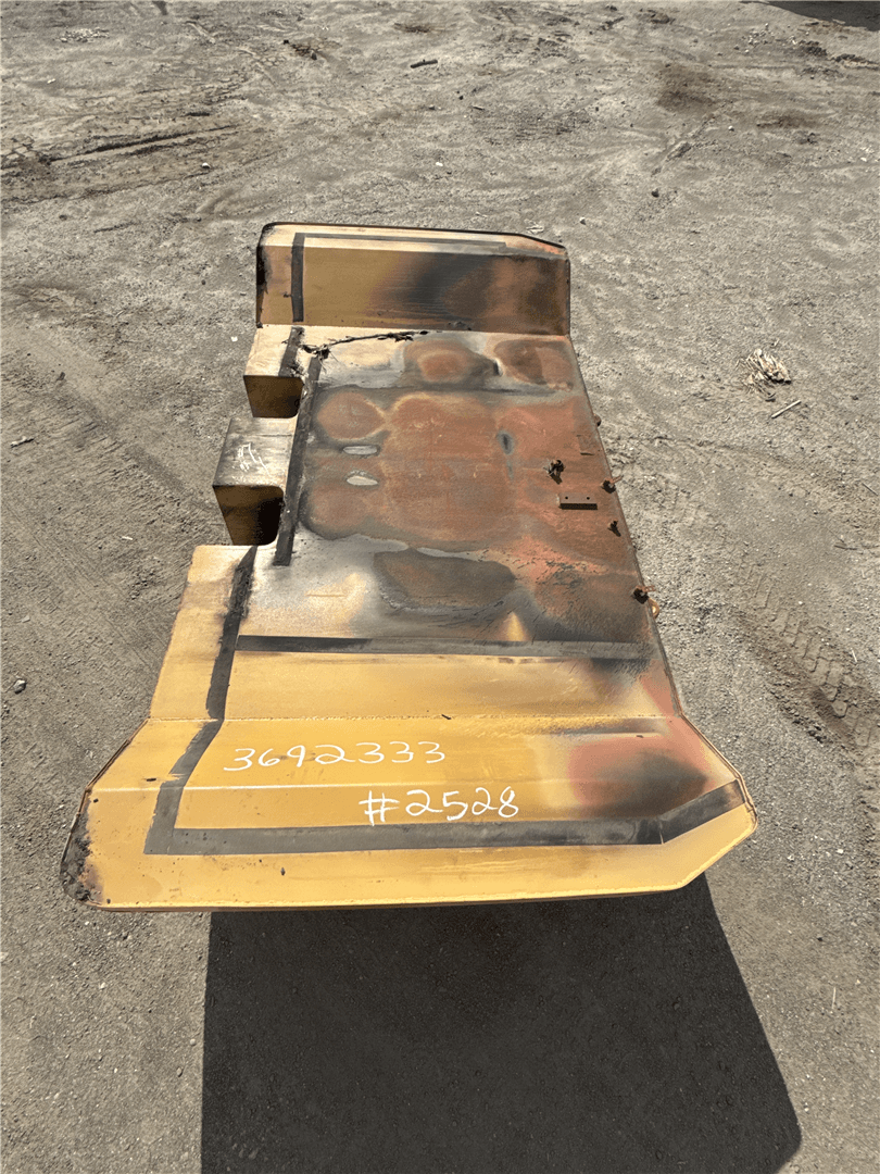 USED COUNTERWEIGHT image 1