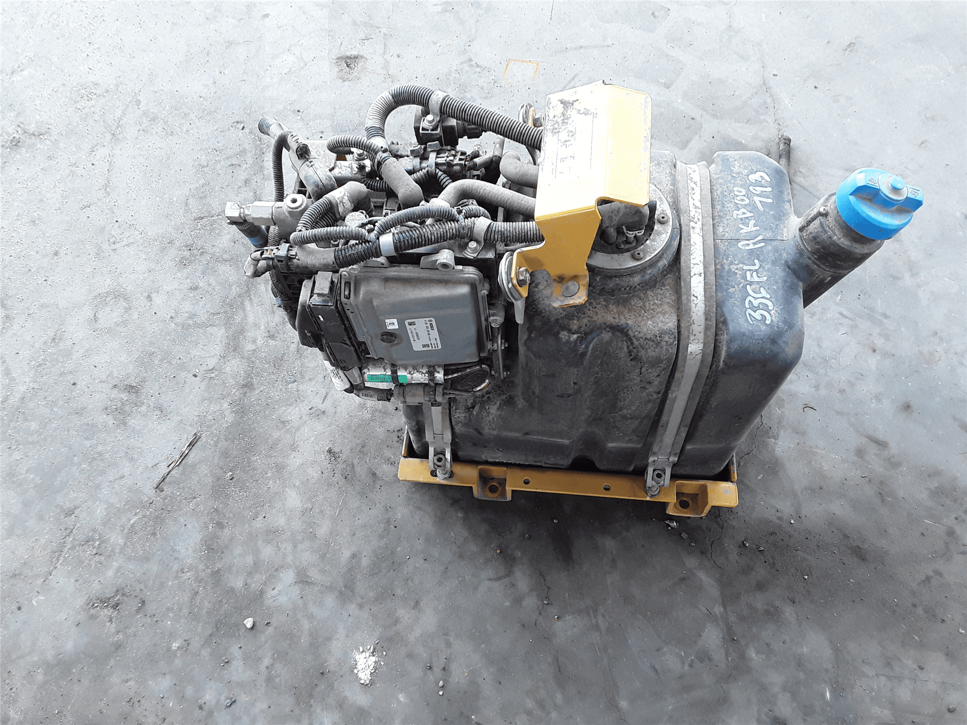 USED DEF TANK image 1
