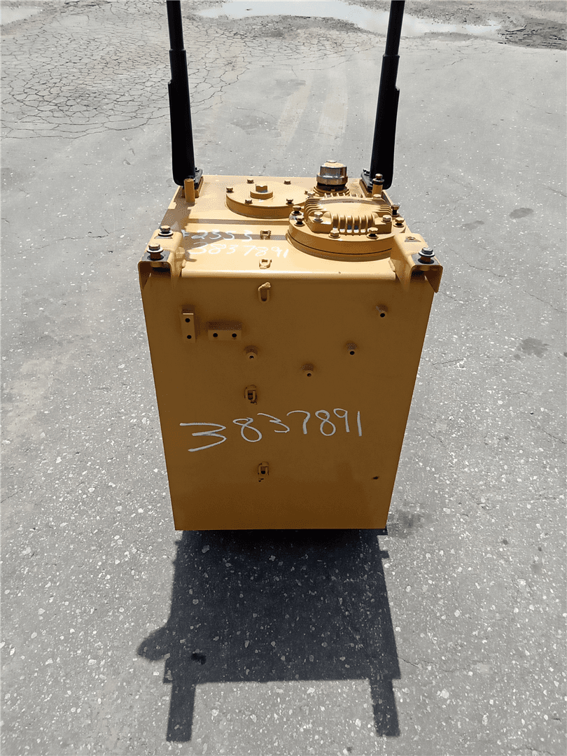 USED HYD TANK image 1