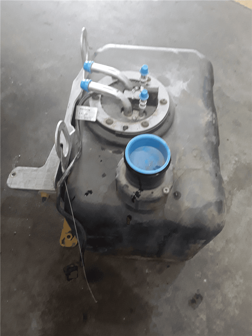 USED TANK image 1