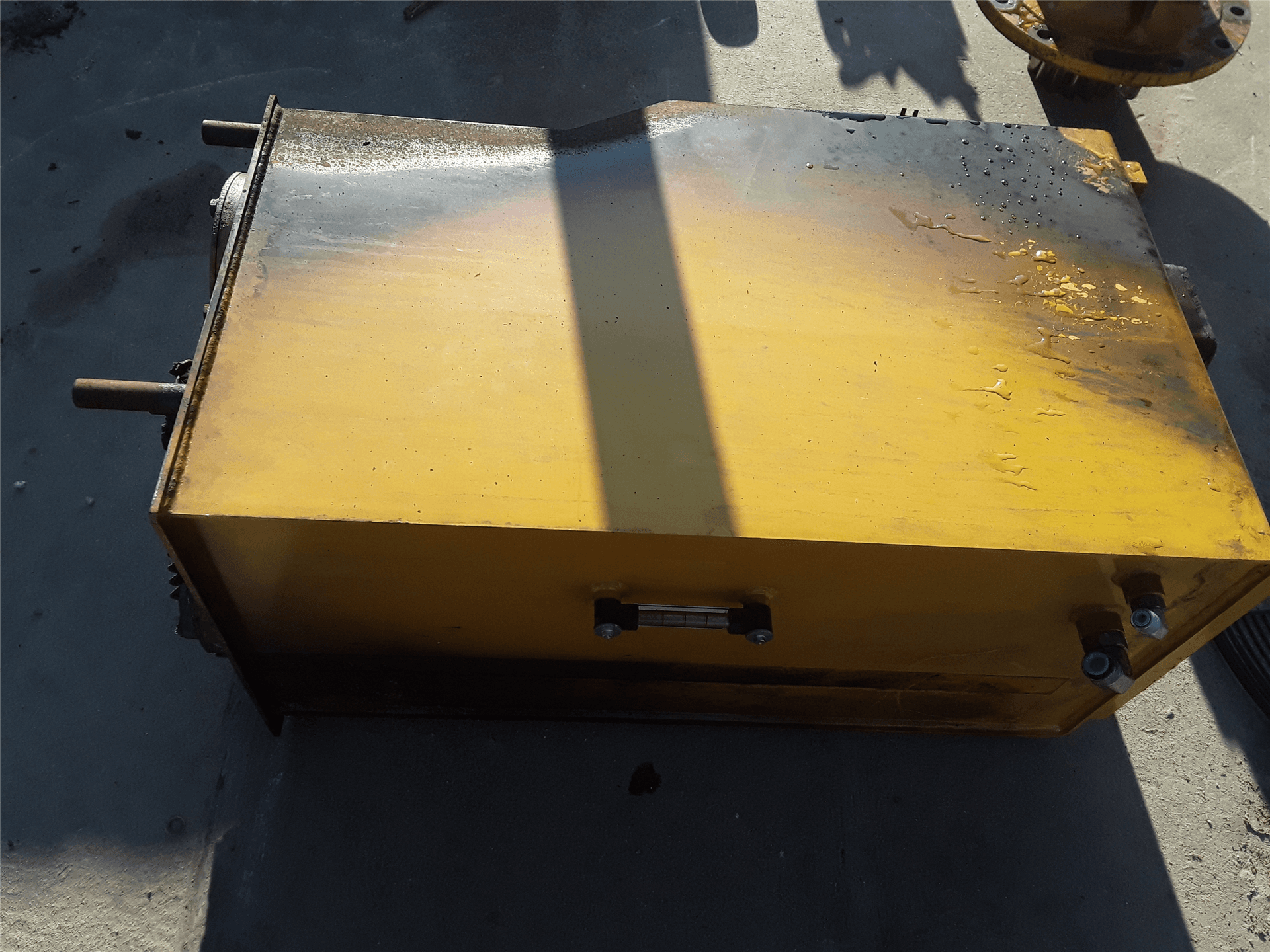 USED TANK FILTER G image 1
