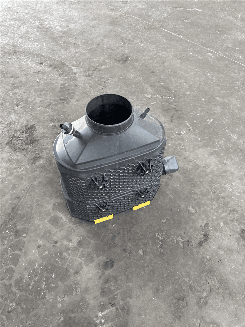 USED AIR CLEANER G image 1