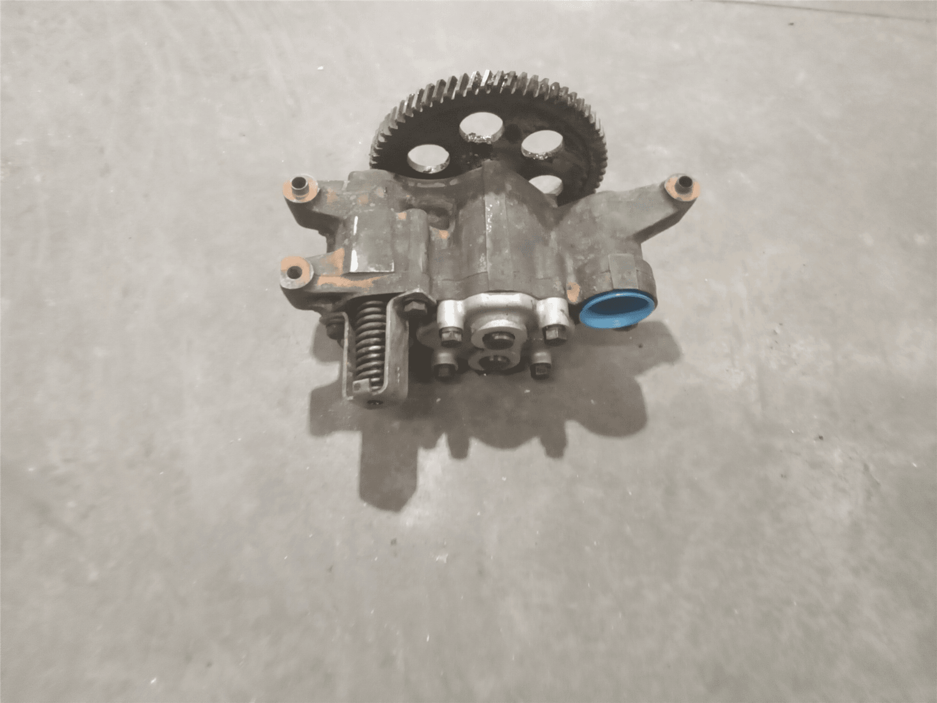 USED PUMP ENGINE O image 1