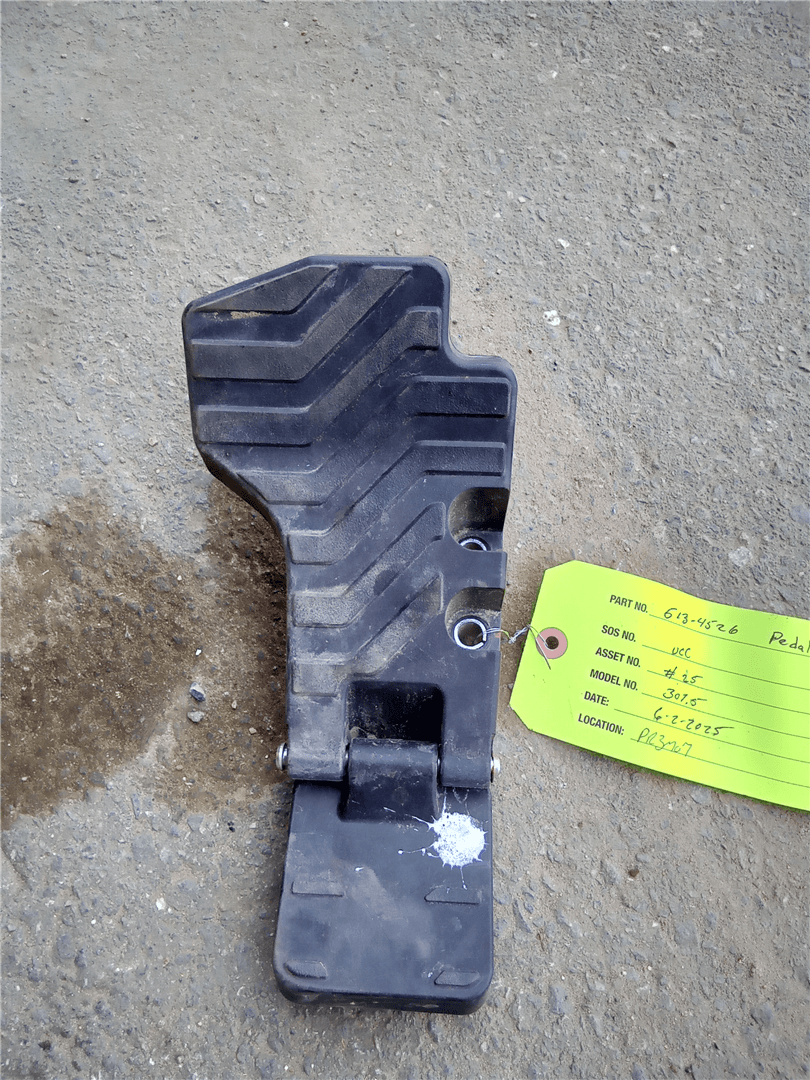USED LH PEDAL image 1