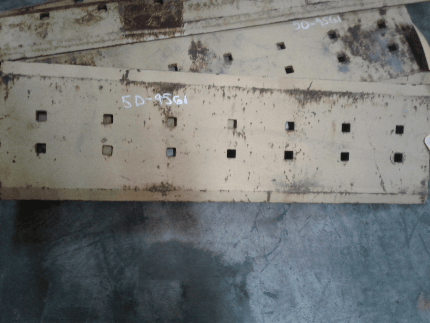 EDGE-CUTTING image