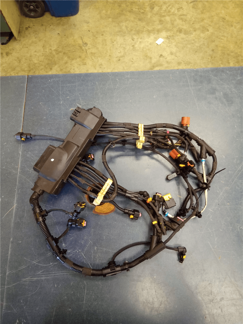 USED WIRING HARNES image 1