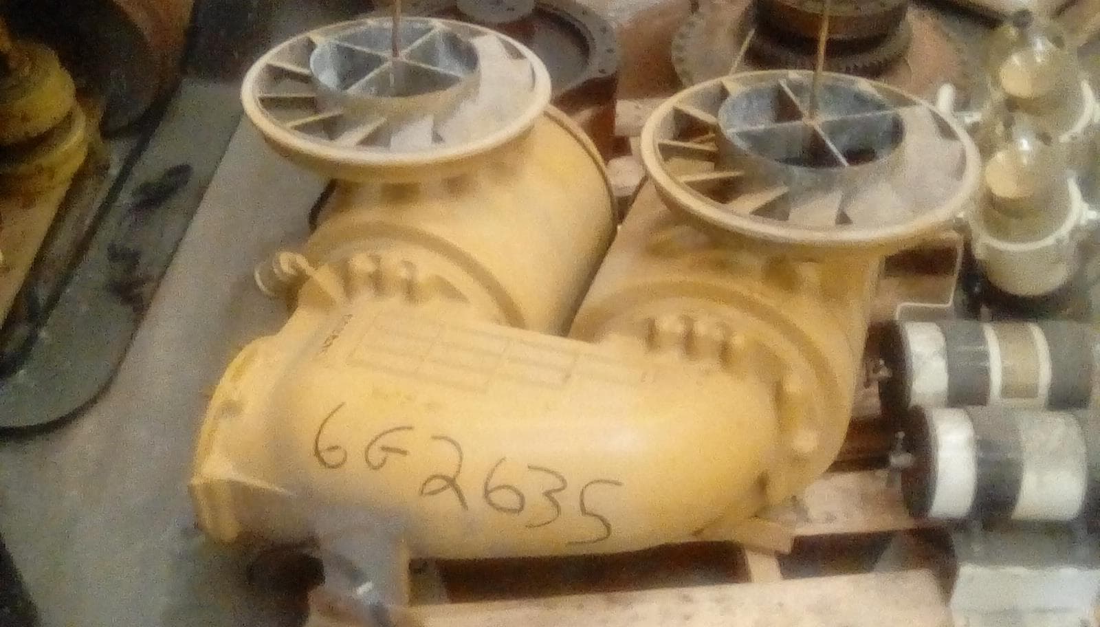 USED MANIFOLD image 1