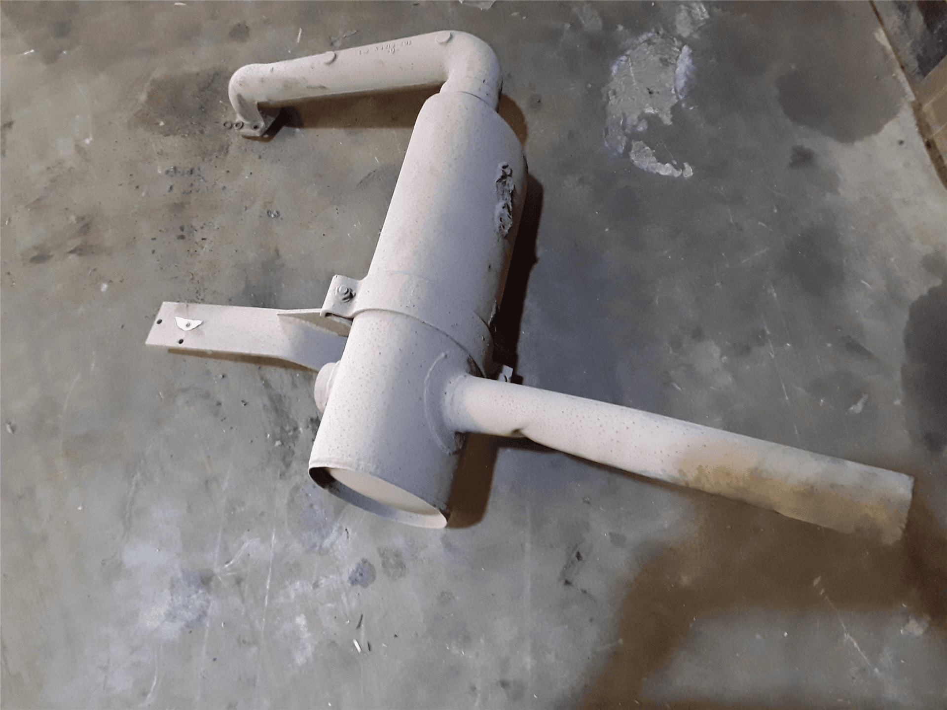 USED MUFFLER GP image 1