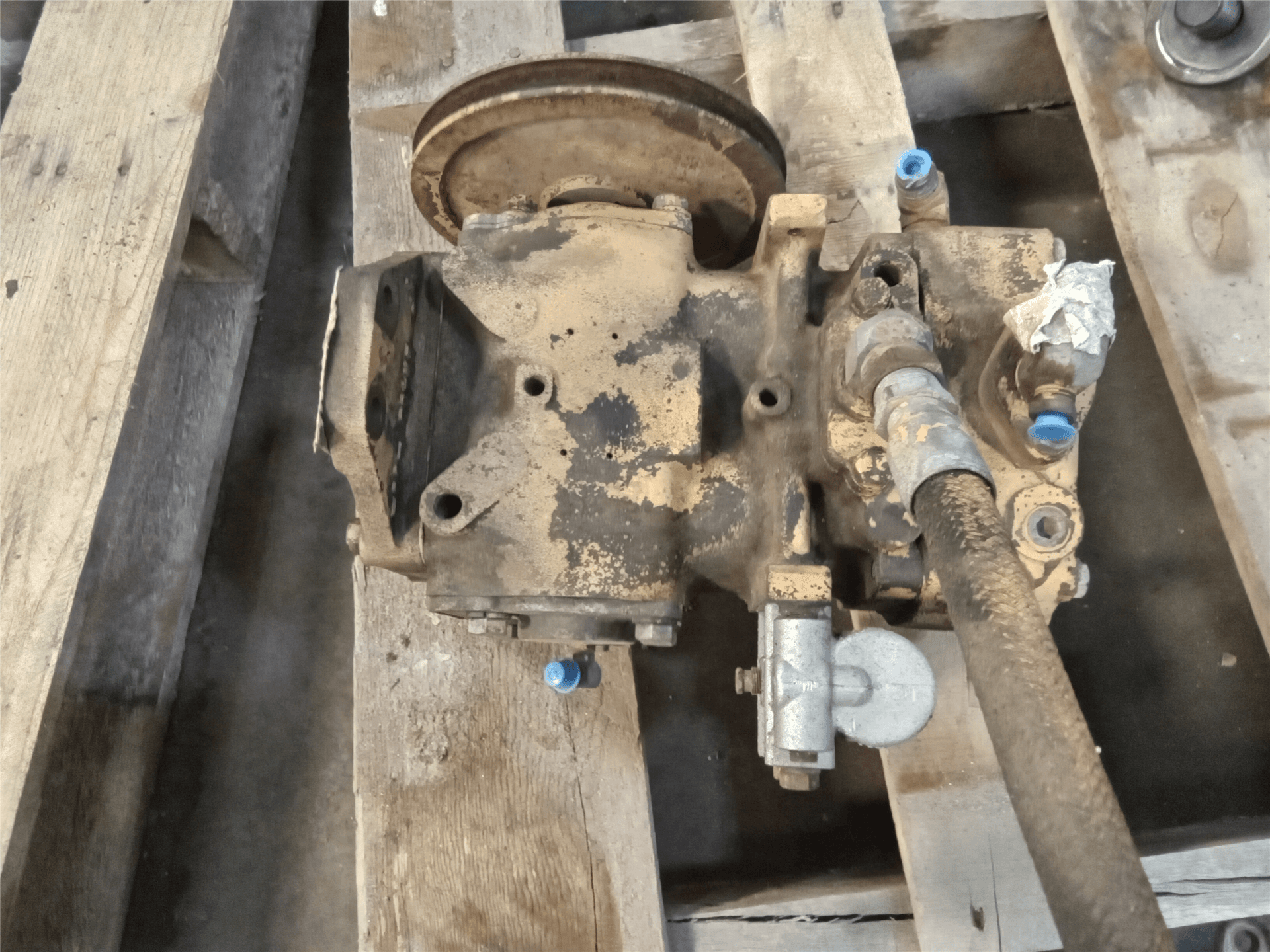 USED AIR COMPRESSO image 1