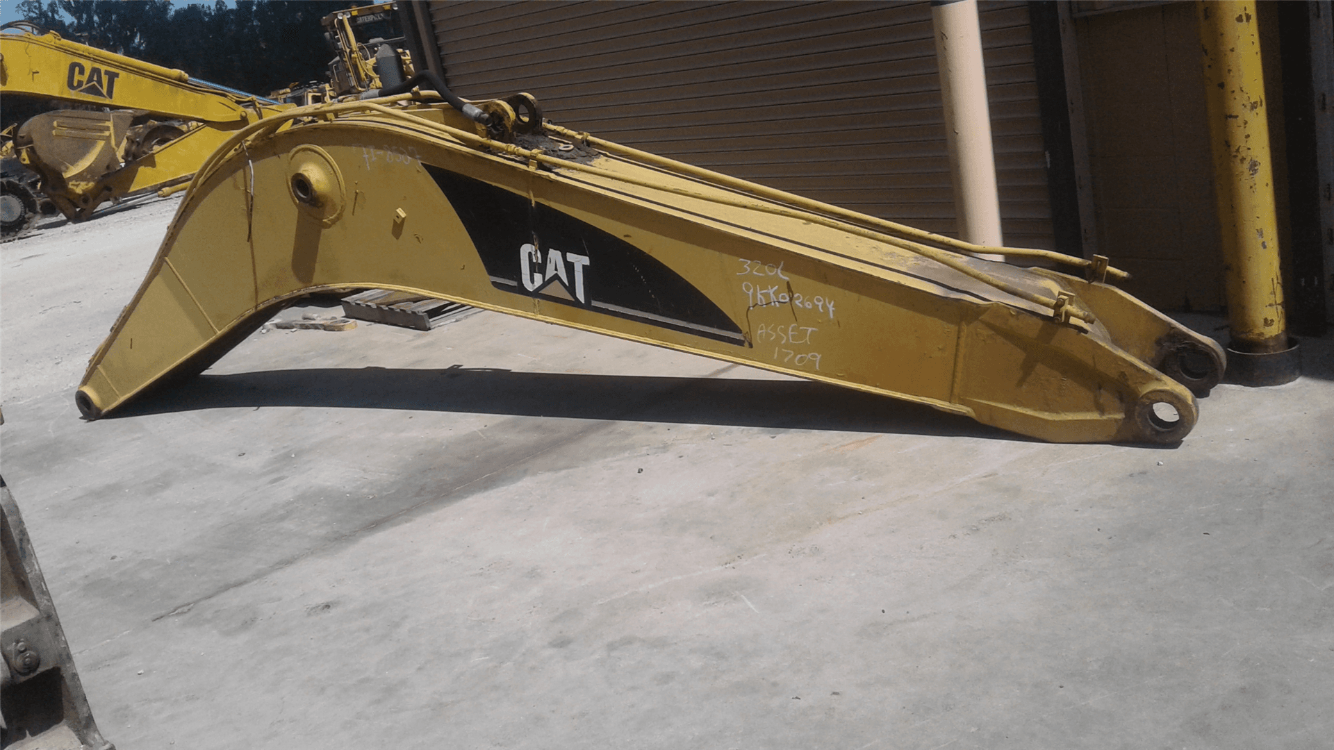 USED BOOM image