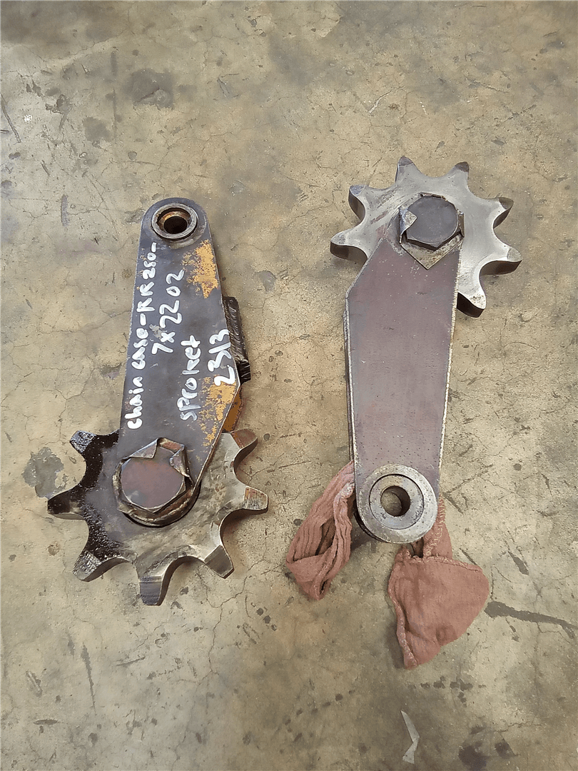 USED CHAINCASE image 1
