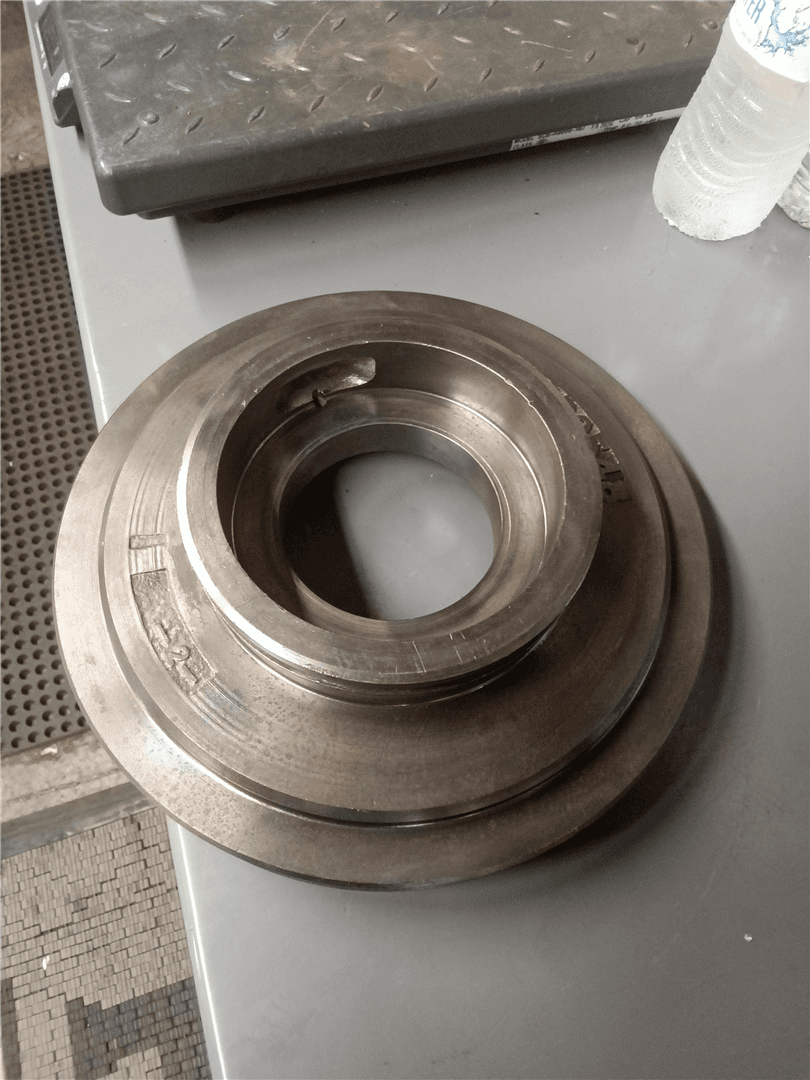 USED PISTON image 1