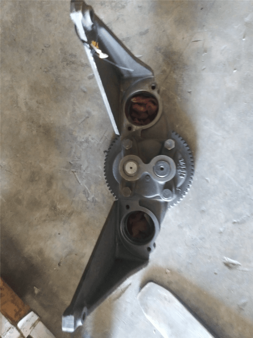 OIL PUMP image 1