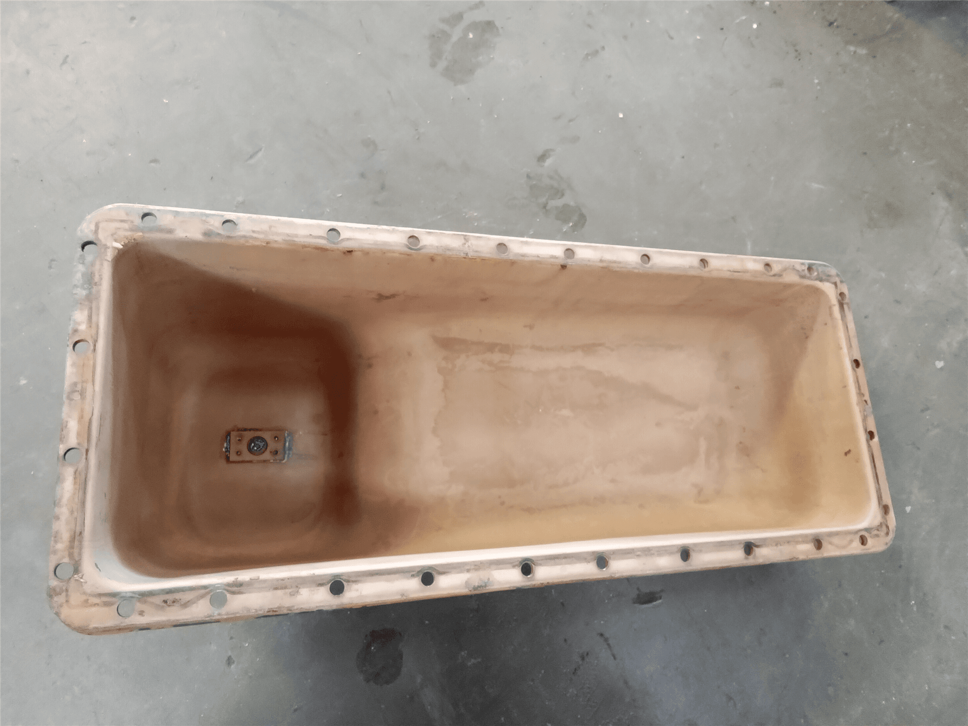 USED OIL PAN image 1