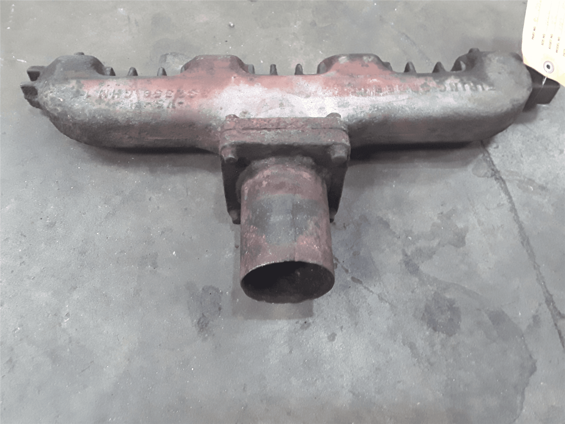 USED EXHAUST MANIF image 1