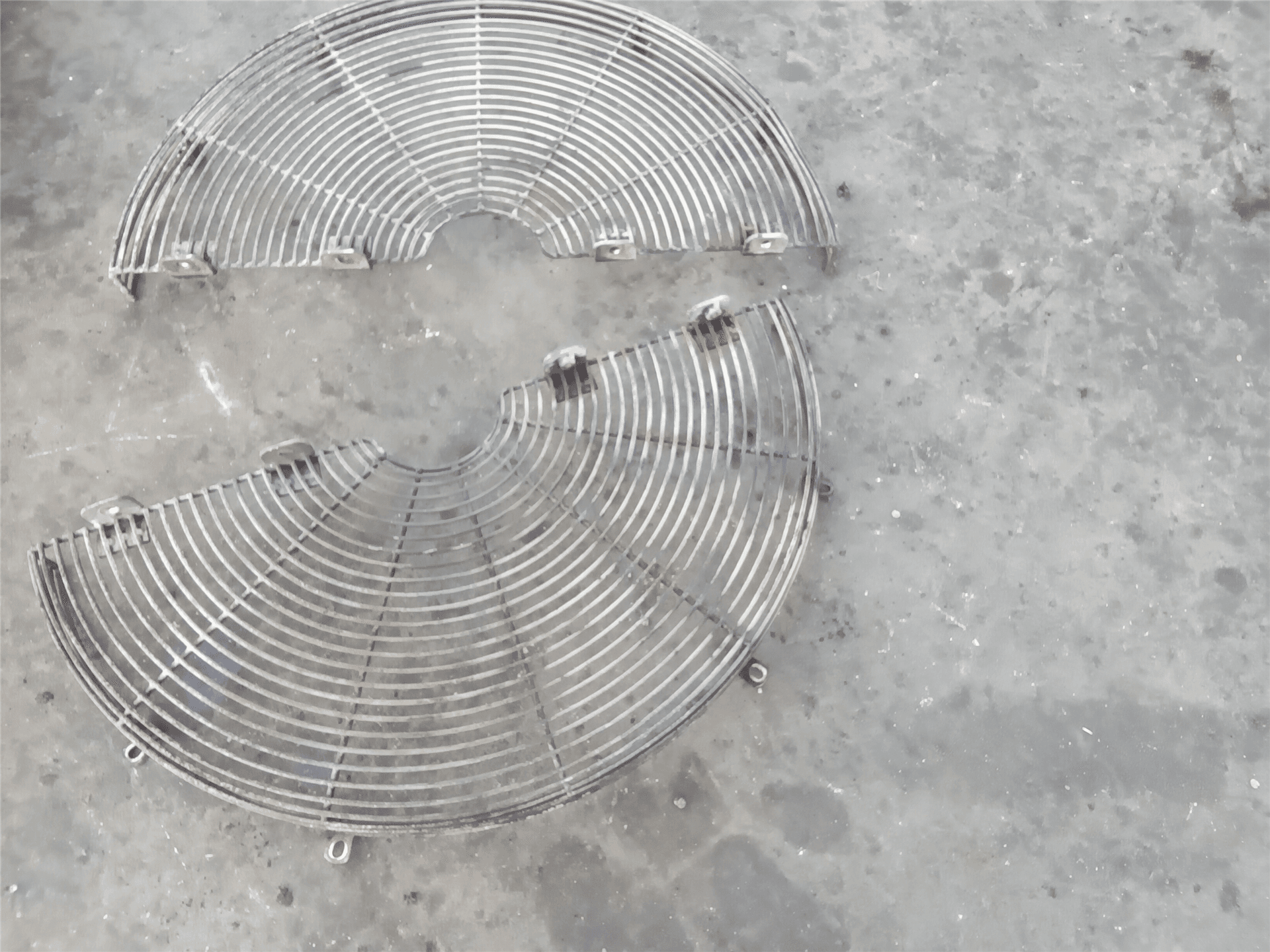 USED FAN GUARD image 1