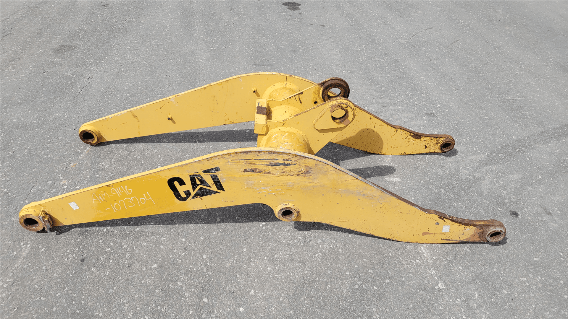 USED LIFT ARM image 1