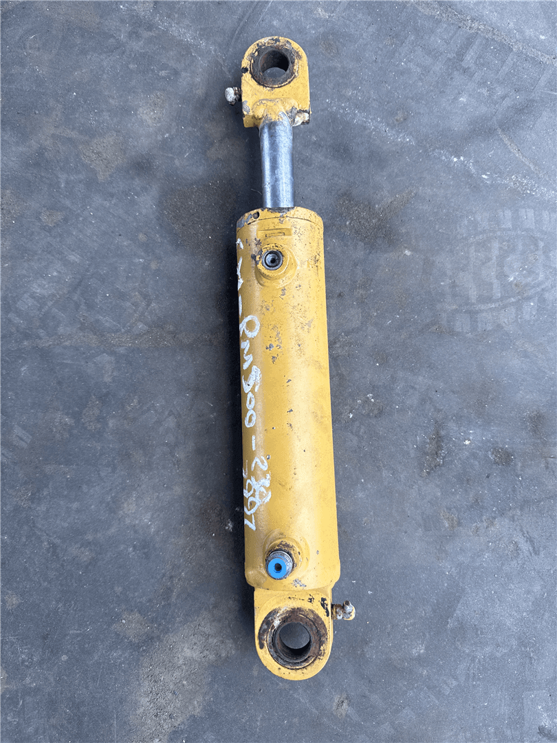 USED CYLINDER image 1
