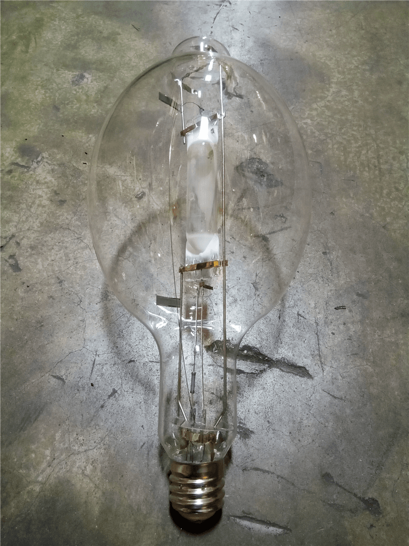 NEW 1050W LAMP image 1