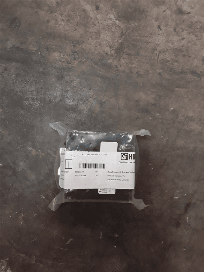 NEW MAST HOLDING B image