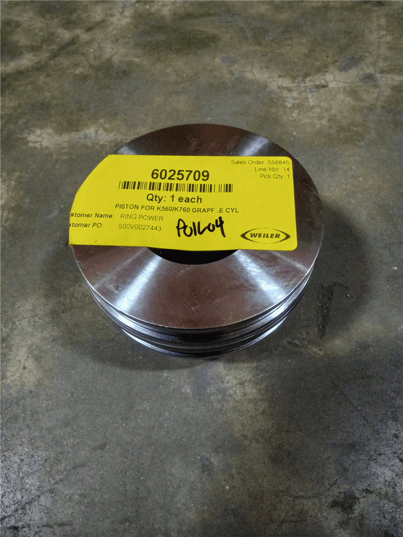 NEW PISTON image 1