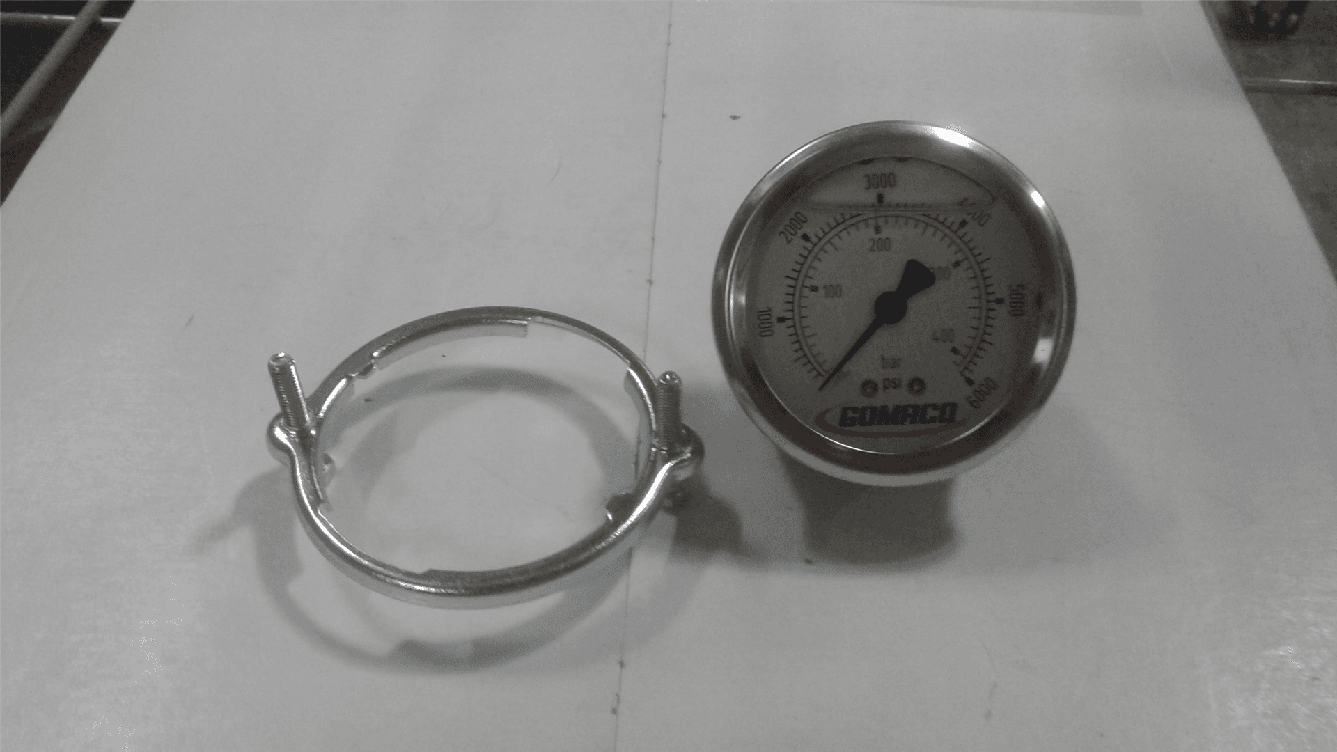 NEW OIL PRESSURE G image 1