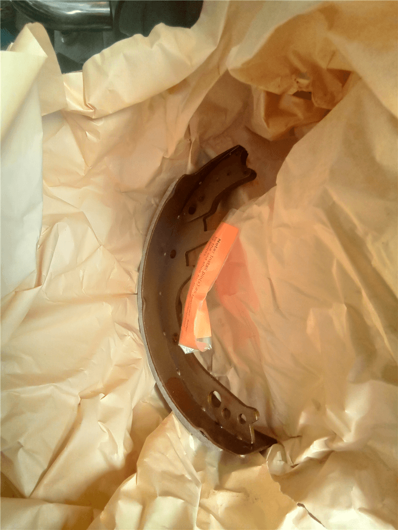 BRAKE SHOE image 1