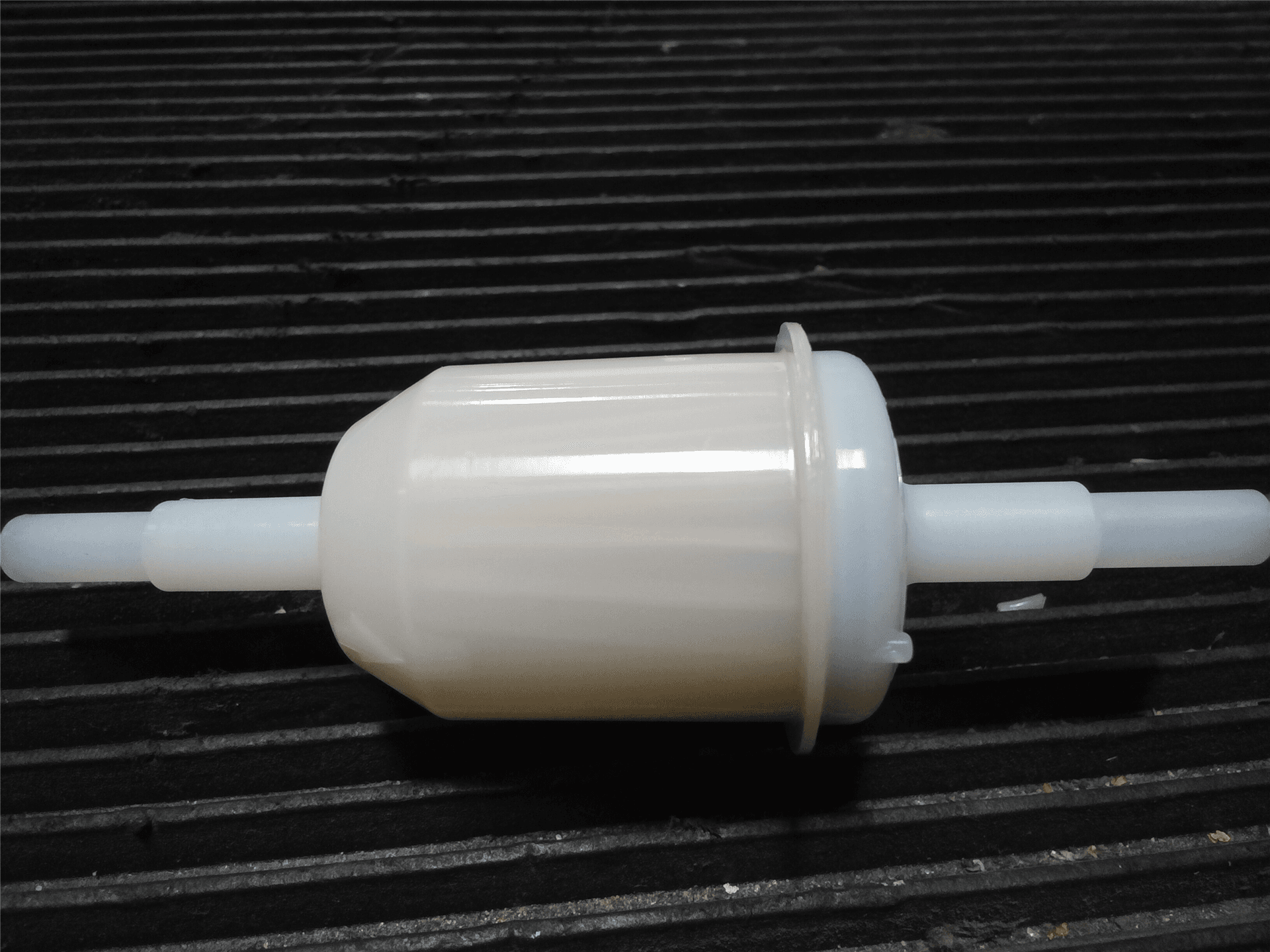 NEW AIR FILTER image 1