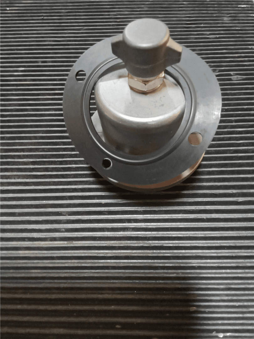 NEW HYD TANK BREAT image 1