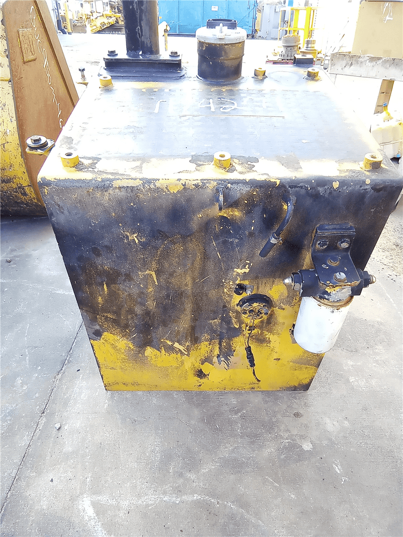 USED FUEL TANK image 2
