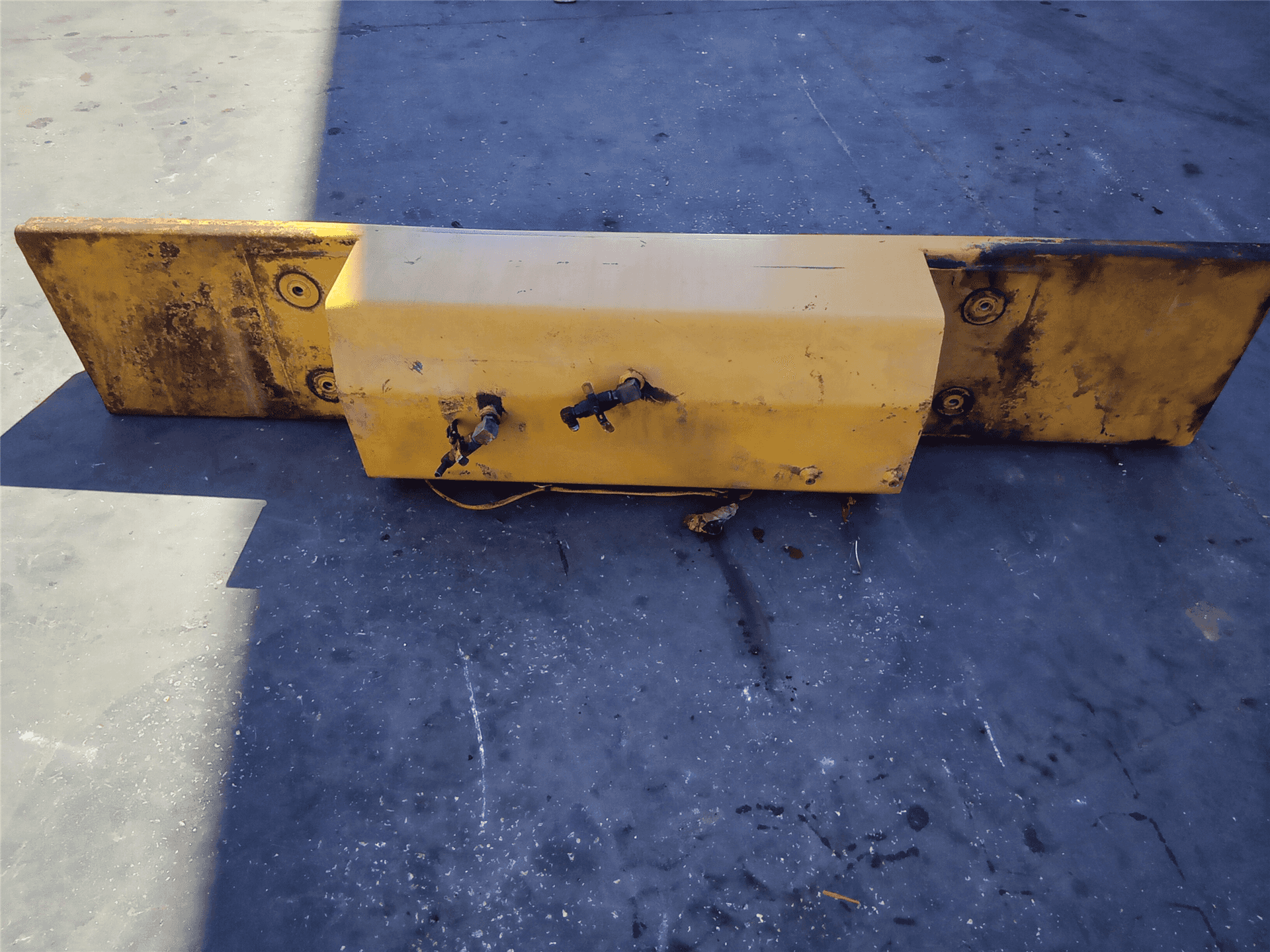 USED FUEL TANK image 4
