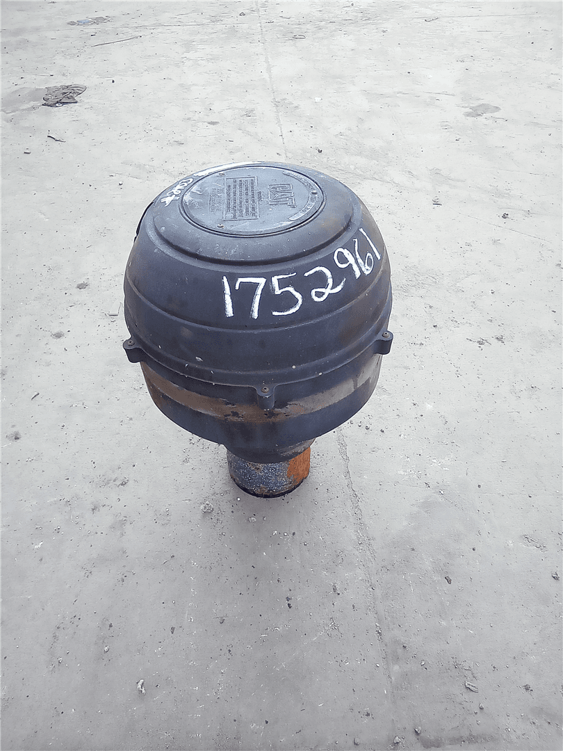 USED PRECLEANER image 1