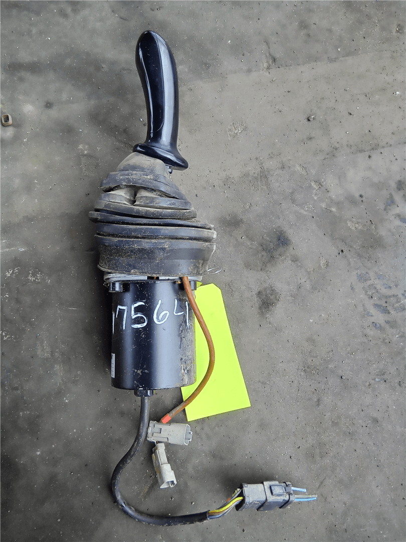 USED LH JOYSTICK image 1