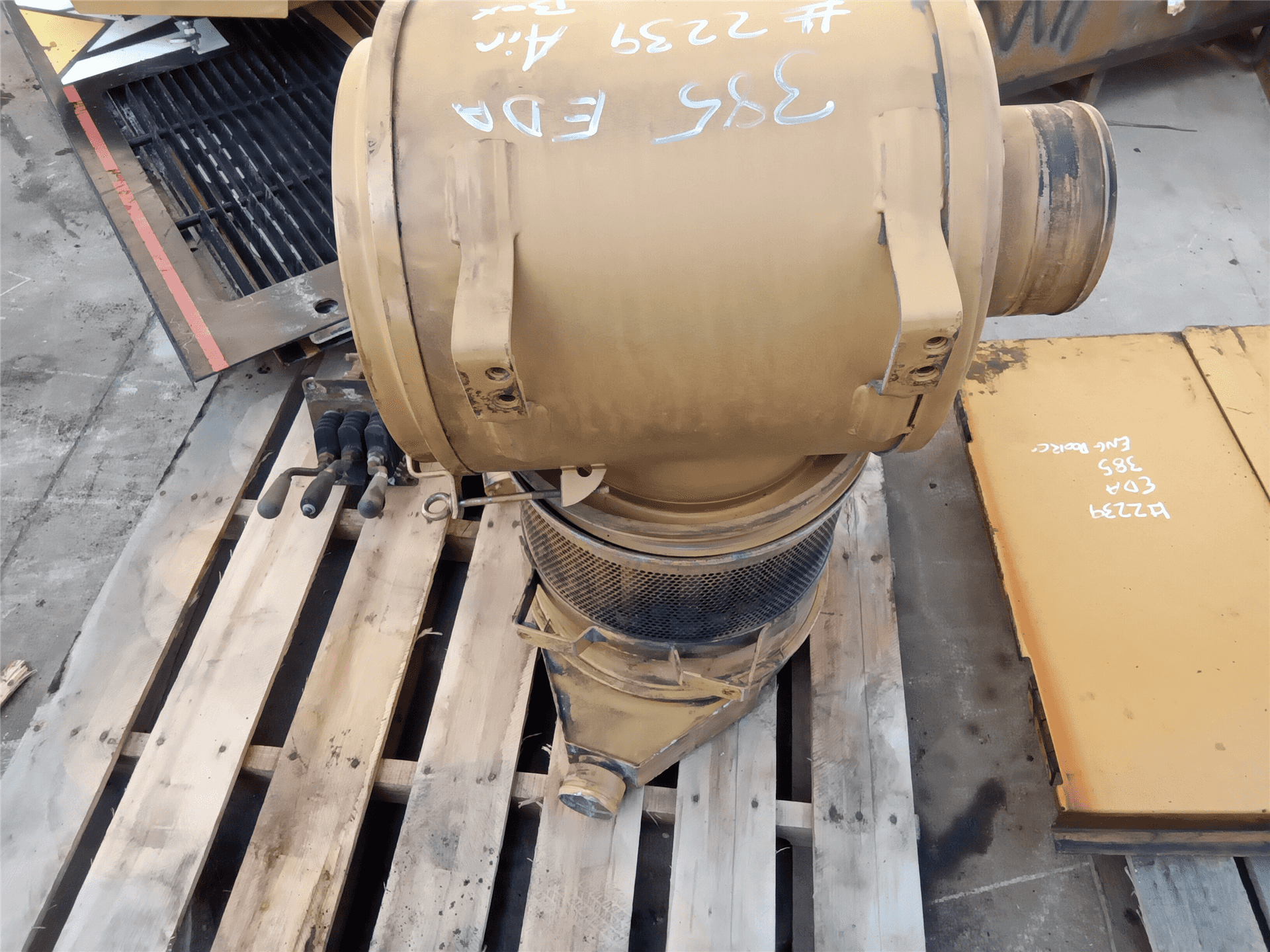 USED AIR CLEANER image 2