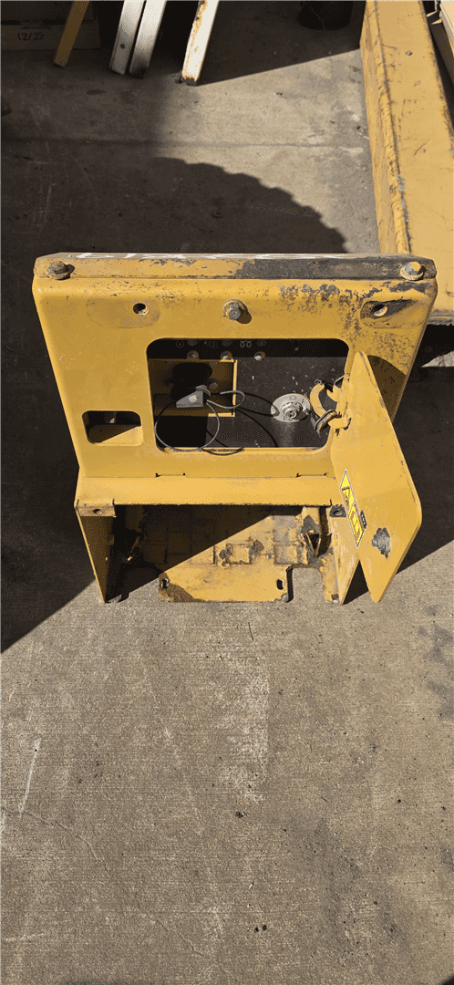 USED BATTERY BOX image 2