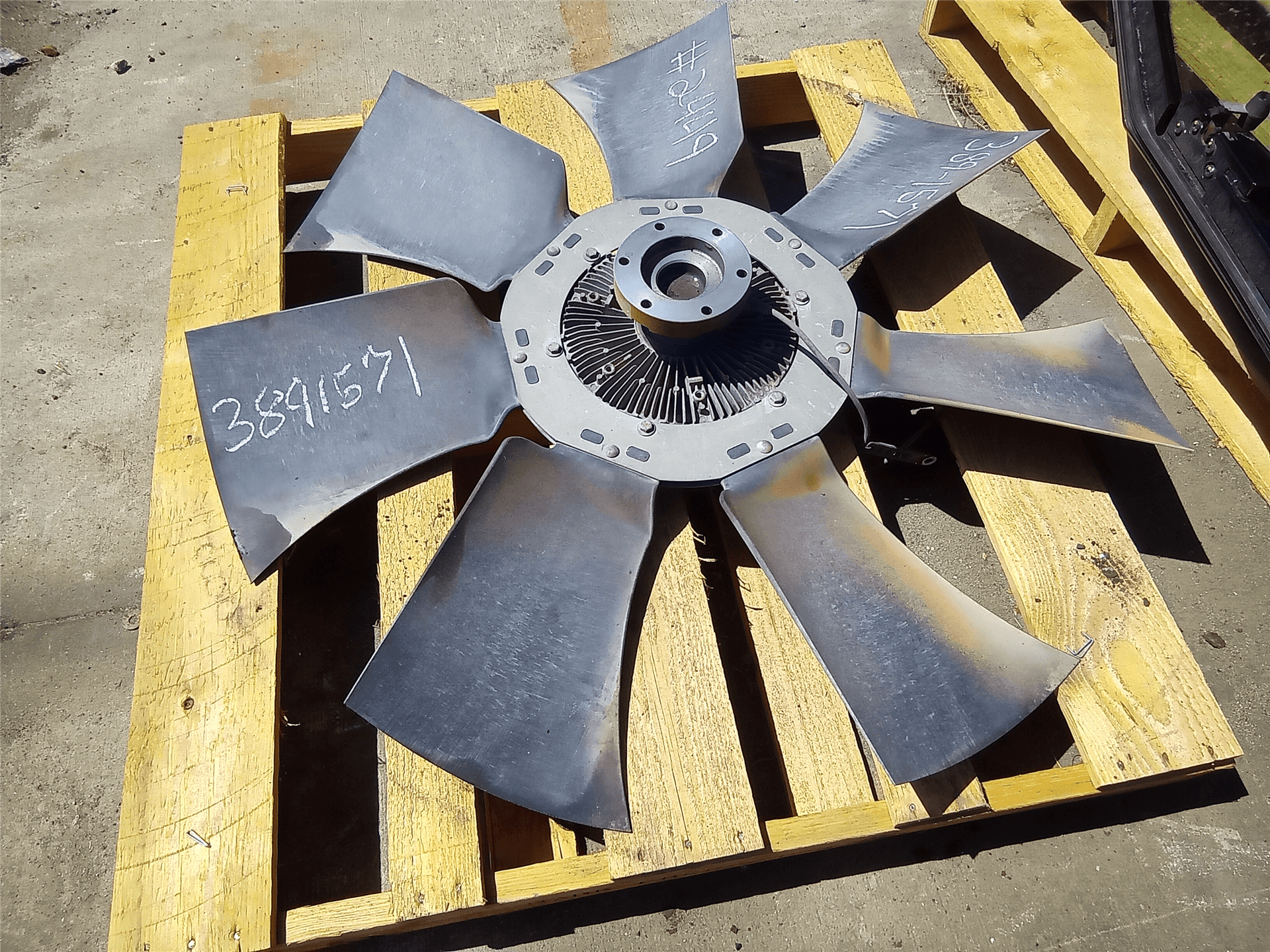 USED SUNCTION FAN image 2