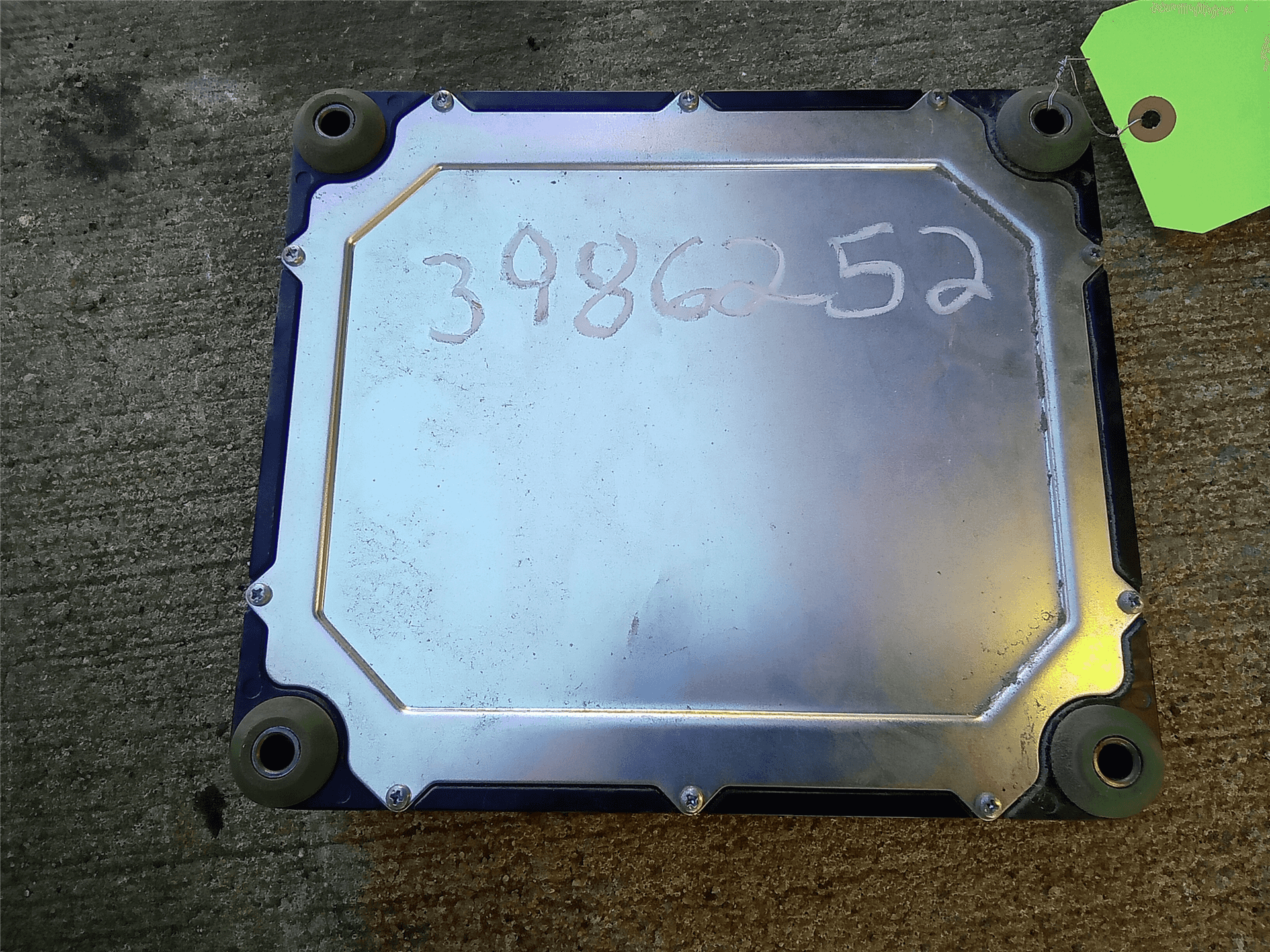USED ELECTRONIC CO image 3