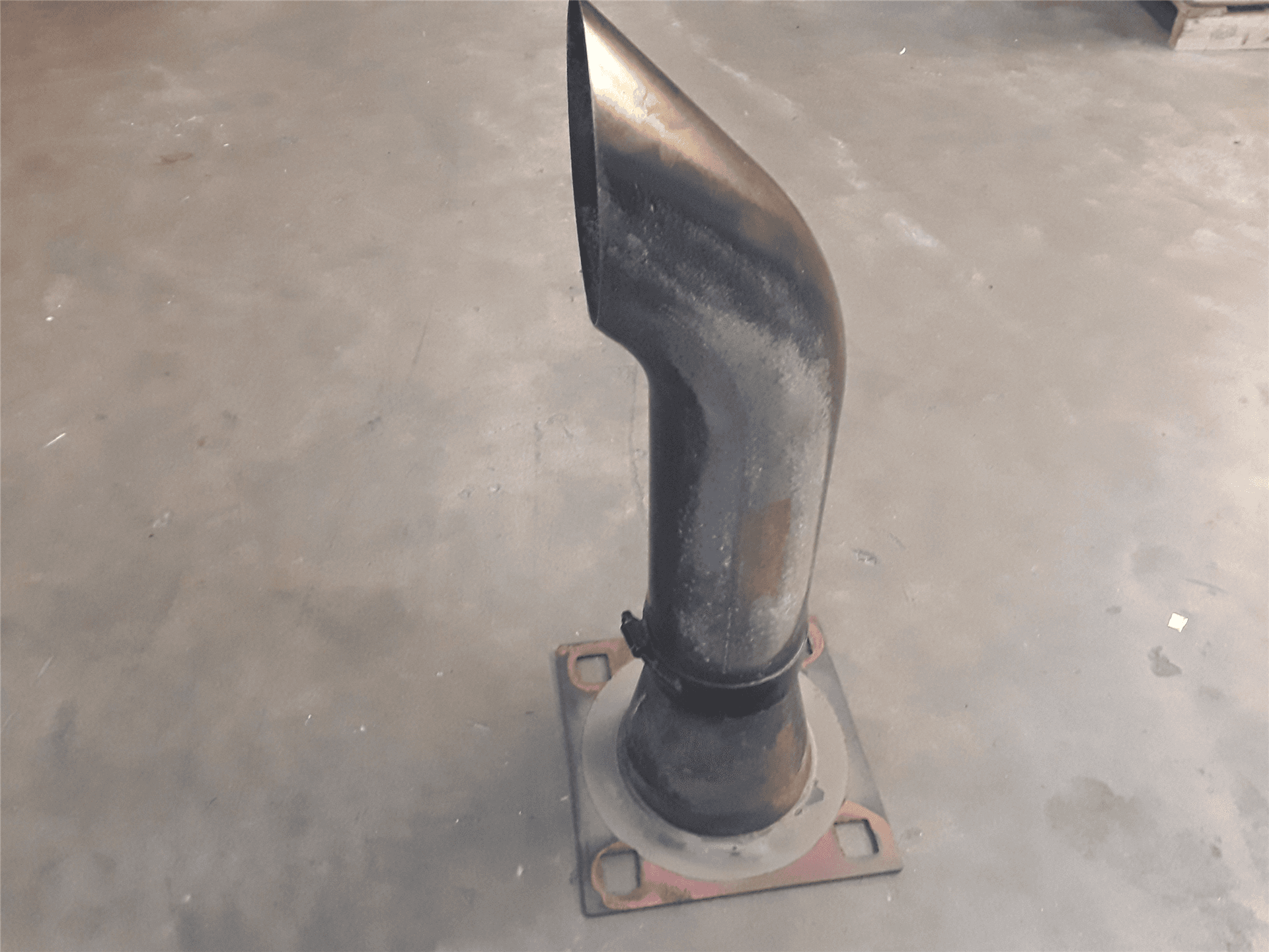 USED EXHAUST EXTEN image 1