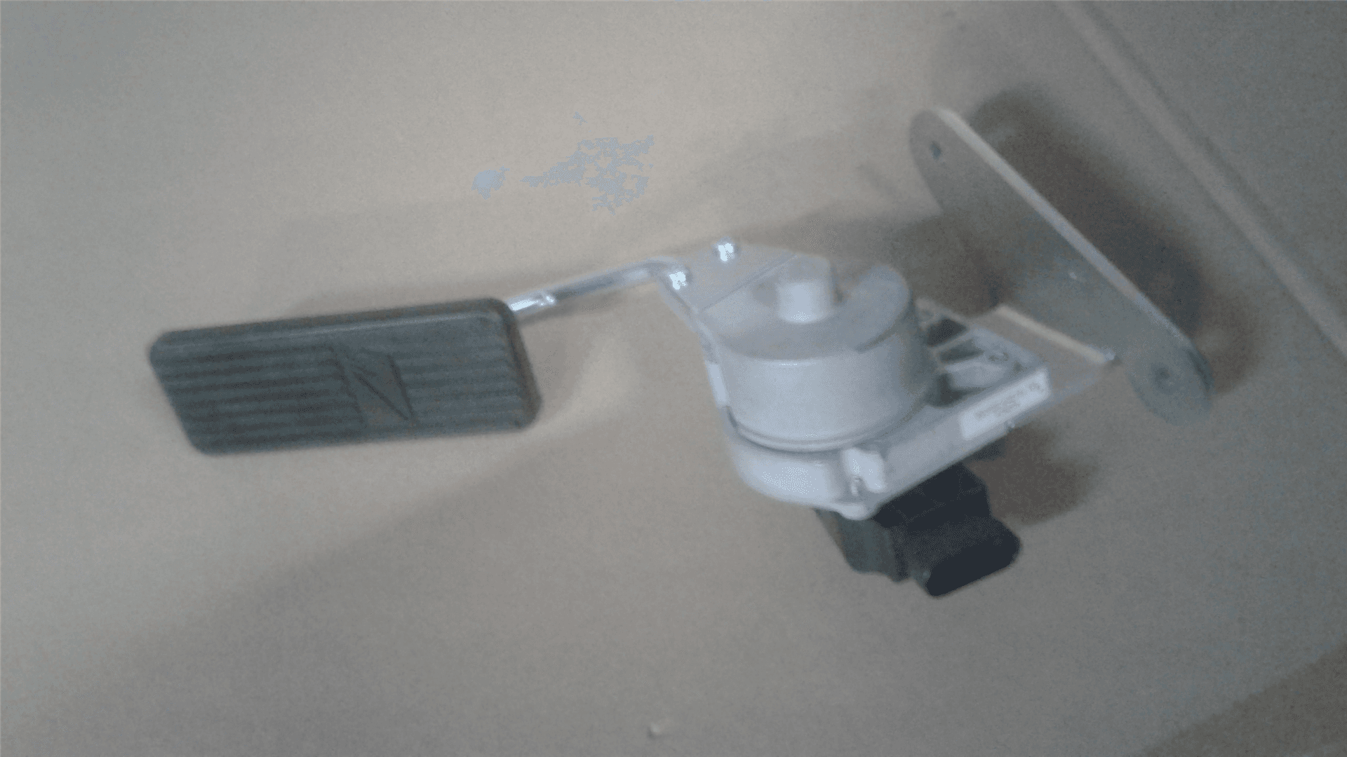NEW PEDAL THROTTLE image 1