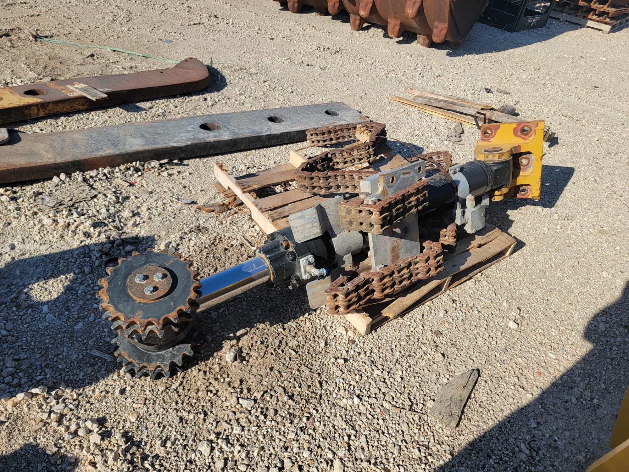 USED COUNTERWEIGHT REMOVAL GROUP MQ image 3
