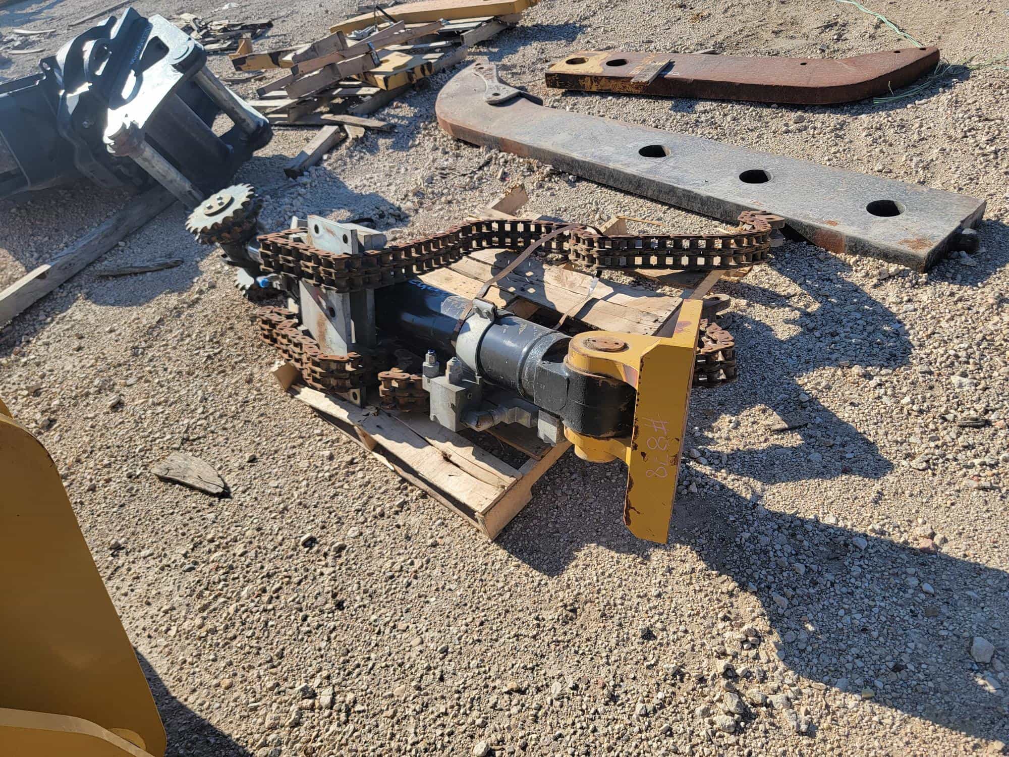 USED COUNTERWEIGHT REMOVAL GROUP MQ image 4